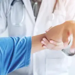 Ile kosztuje specjalizacja z fizjoterapii? Zaskakujące ceny w Polsce
