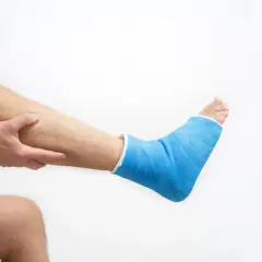 Skręcony staw skokowy ile przerwy – poznaj czas regeneracji i rehabilitacji