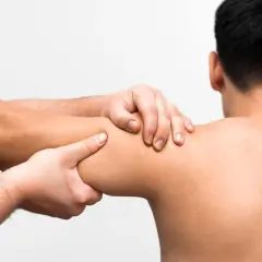 Jak długo trwa rehabilitacja barku? Czas powrotu do sprawności