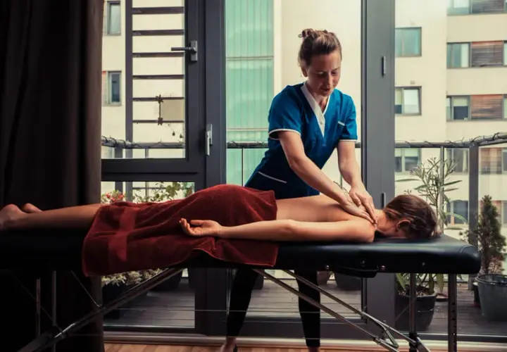 Jak się zwracać do fizjoterapeuty, by zbudować profesjonalny kontakt