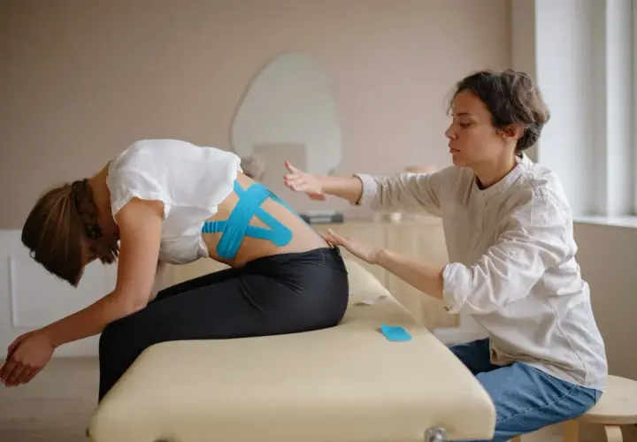 Ile zarabia fizjoterapeuta na kontrakcie? Zaskakujące fakty o wynagrodzeniach