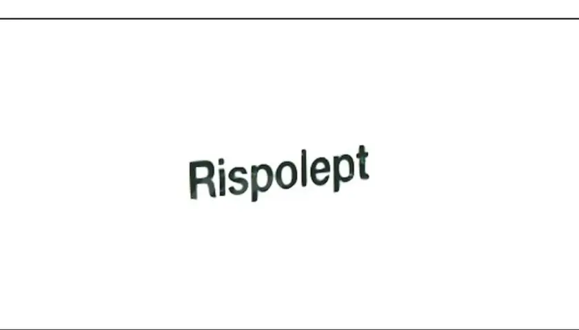Napis "Risperidona" na białym tle.
