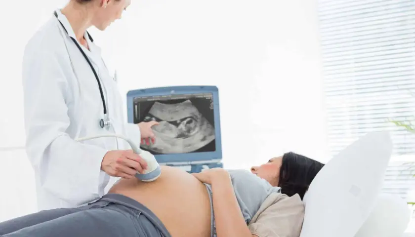 W którym tygodniu ciąży lekarz wystawia zaświadczenie i co warto wiedzieć?